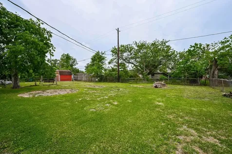 4827 Knotty Oaks Trail Houston TX 77045