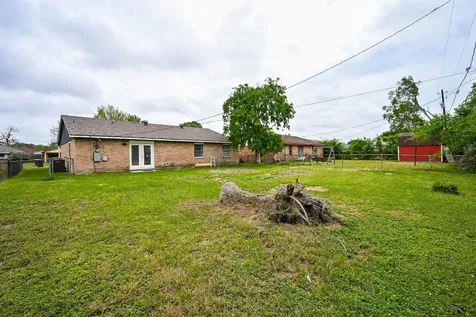 4827 Knotty Oaks Trail Houston TX 77045