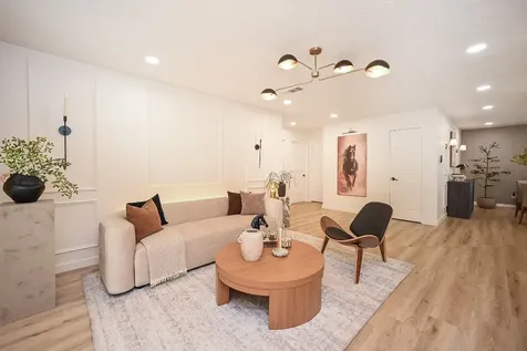 4827 Knotty Oaks Trail Houston TX 77045