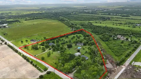 4310,4316,4322 Cr 64 Rosharon TX 77583