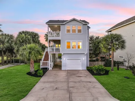 13414 Binnacle Way Galveston TX 77554