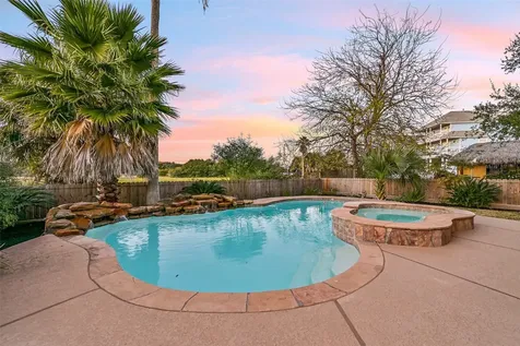 13414 Binnacle Way Galveston TX 77554