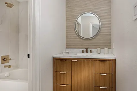 10 Libretto Court The Woodlands TX 77382