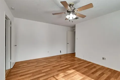 1311 Oak Hollow Drive Friendswood TX 77546