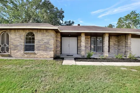 1311 Oak Hollow Drive Friendswood TX 77546