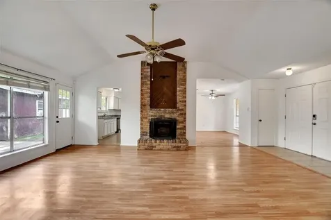 1311 Oak Hollow Drive Friendswood TX 77546