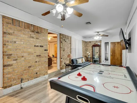 4002 Thistledown Drive Pasadena TX 77504