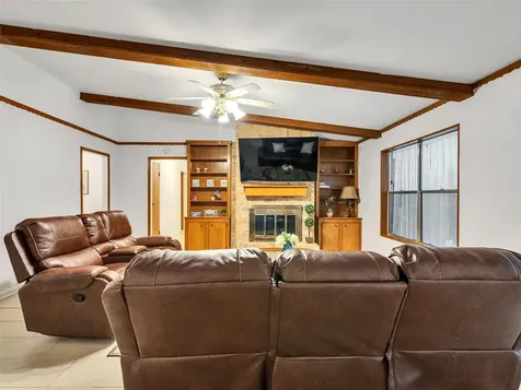 4002 Thistledown Drive Pasadena TX 77504