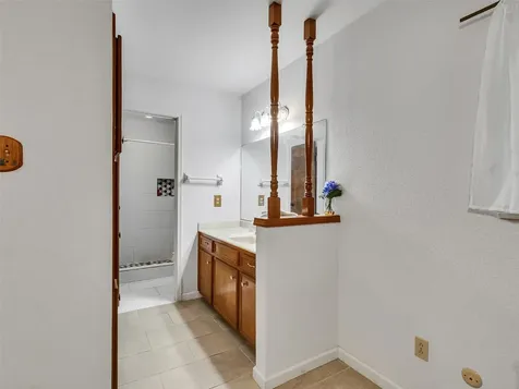 4002 Thistledown Drive Pasadena TX 77504