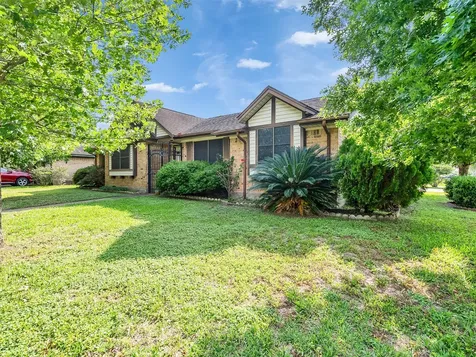 4002 Thistledown Drive Pasadena TX 77504