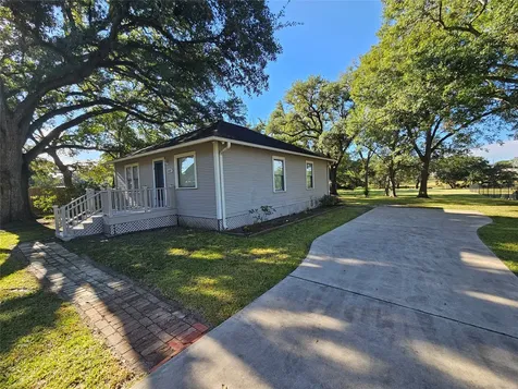 603 Landrum Avenue League City TX 77573