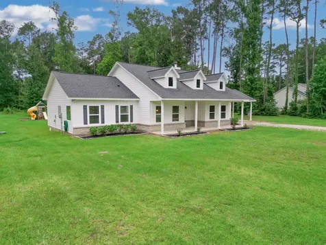 65 County Road 2266 Cleveland TX 77327