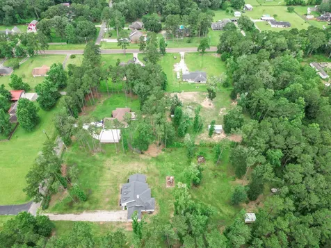 65 County Road 2266 Cleveland TX 77327