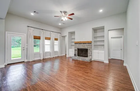 65 County Road 2266 Cleveland TX 77327