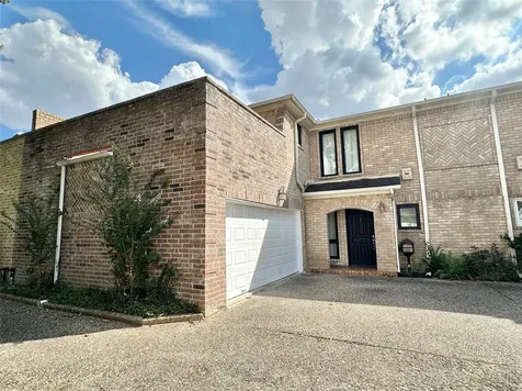 2514 Nantucket Drive C Houston TX 77057