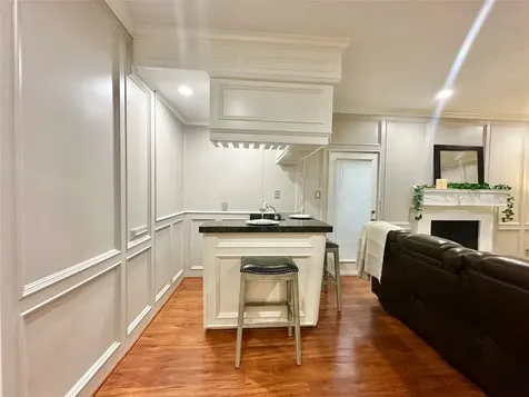 2514 Nantucket Drive C Houston TX 77057