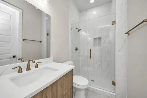 2014 Blodgett Street Houston TX 77004