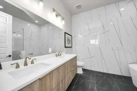 2014 Blodgett Street Houston TX 77004