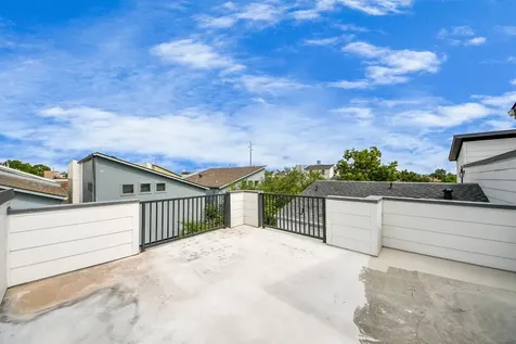 2014 Blodgett Street Houston TX 77004