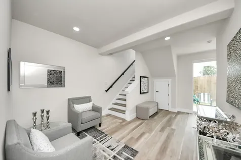 2014 Blodgett Street Houston TX 77004