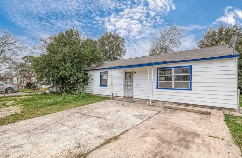 9302 Fairland Drive Houston TX 77051