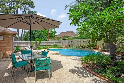 15610 Winmoss Court Houston TX 77068