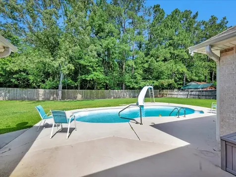 262 Creekwood Drive Huntington TX 75949