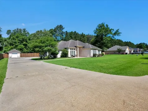 262 Creekwood Drive Huntington TX 75949
