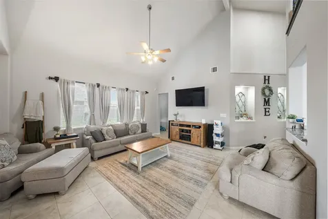 4002 Longwood Drive Mont Belvieu TX 77523