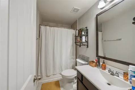 4002 Longwood Drive Mont Belvieu TX 77523