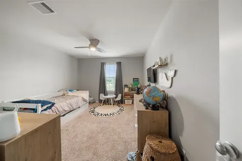4002 Longwood Drive Mont Belvieu TX 77523
