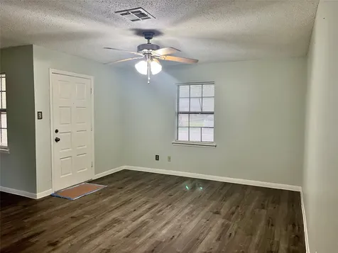 1407 14th Avenue N Texas City TX 77590