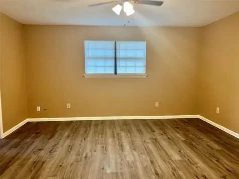1407 14th Avenue N Texas City TX 77590