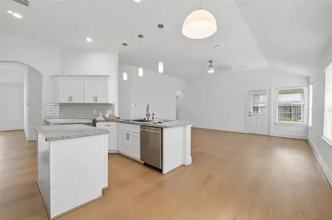 1834 Kessler Park Court Houston TX 77047