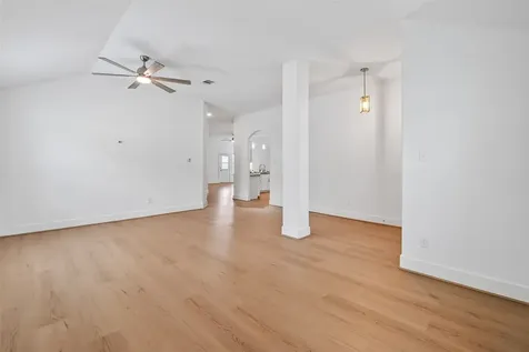 1834 Kessler Park Court Houston TX 77047