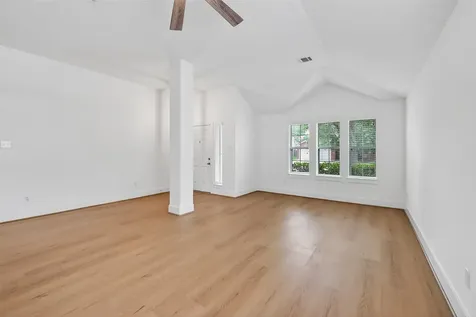1834 Kessler Park Court Houston TX 77047