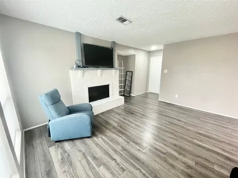 1516 Bay Area Boulevard A8 Houston TX 77058