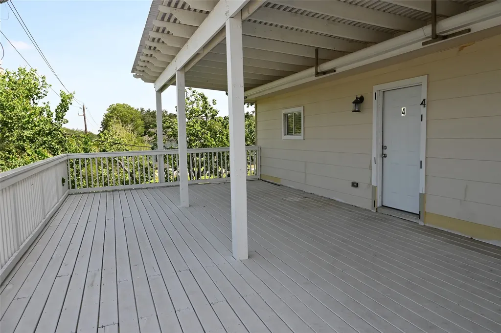 510 Glen Cove Street 4 Kemah TX 77565