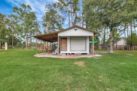 10677 Fm 2432 Road Conroe TX 77303