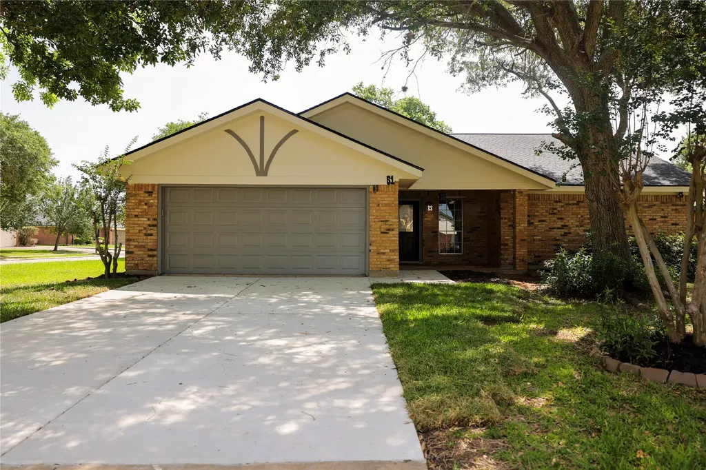 51 Sweetgum Court Lake Jackson TX 77566