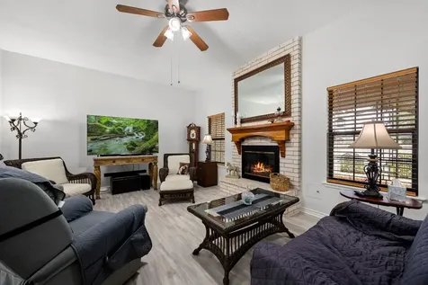 1719 Alta Vista Drive Alvin TX 77511