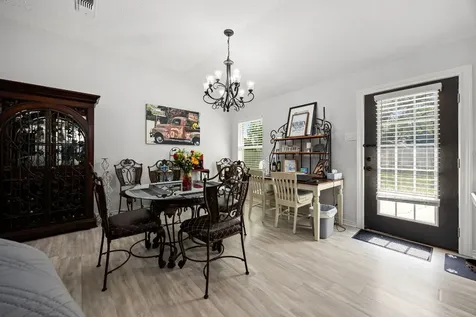 1719 Alta Vista Drive Alvin TX 77511