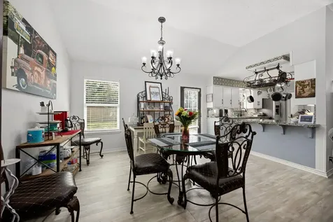 1719 Alta Vista Drive Alvin TX 77511