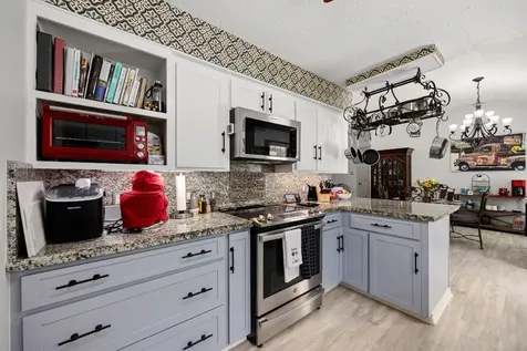 1719 Alta Vista Drive Alvin TX 77511