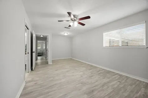 1719 Alta Vista Drive Alvin TX 77511