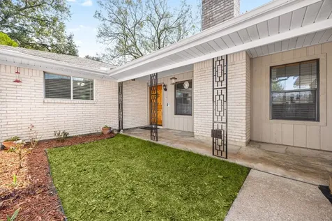 1719 Alta Vista Drive Alvin TX 77511
