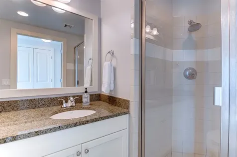 801 E Beach Drive Bc0908 Galveston TX 77550