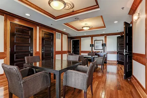 801 E Beach Drive Bc0908 Galveston TX 77550