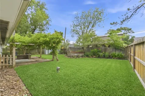 5007 W Plum Street Pearland TX 77581