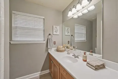 5007 W Plum Street Pearland TX 77581